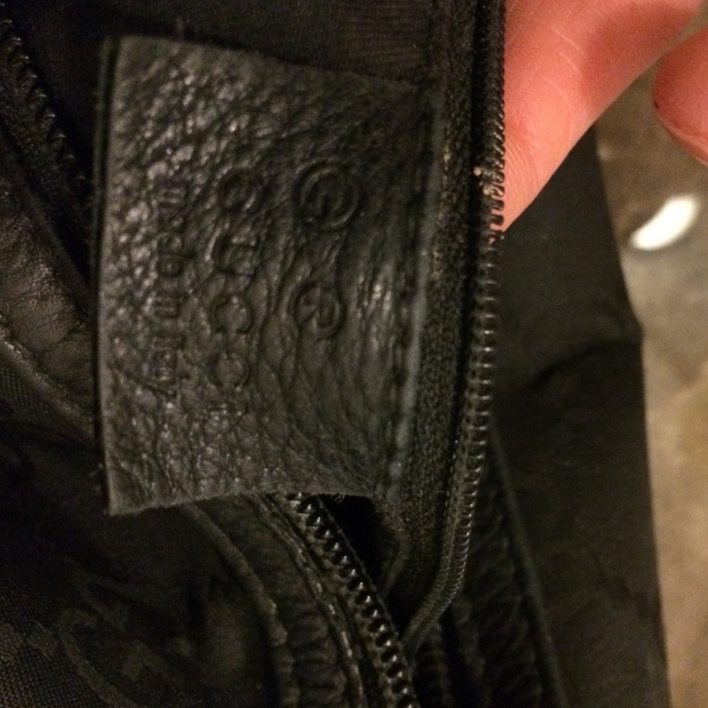 Black Gucci canvas handbag - Picture 4 of 16